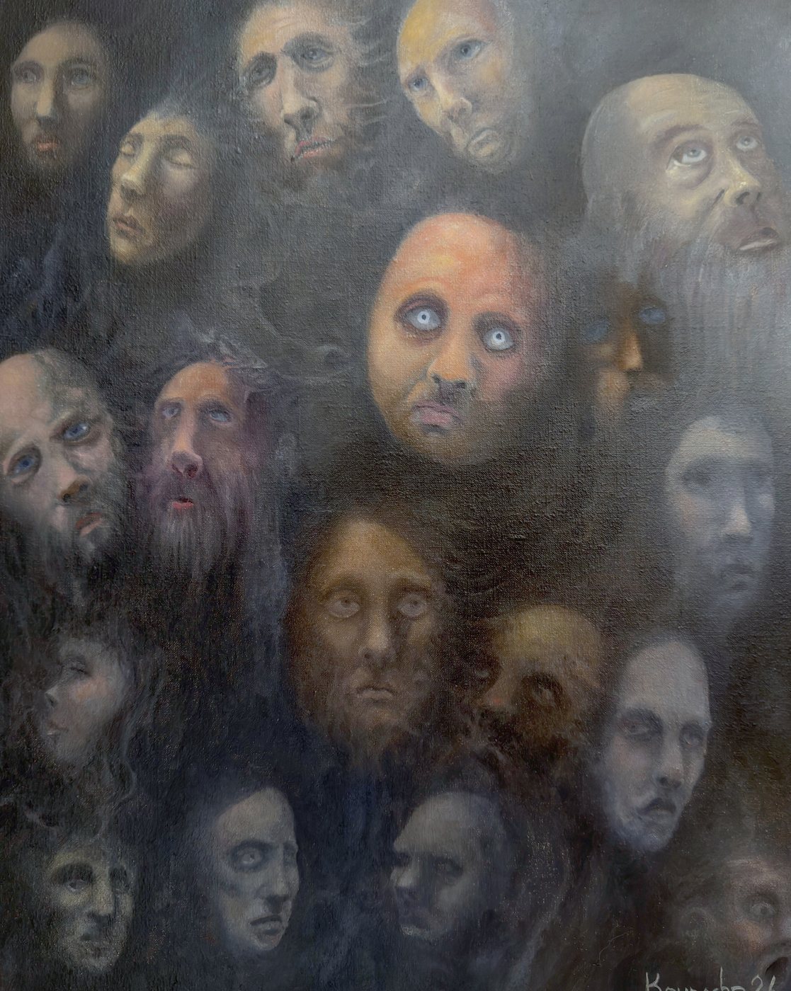 Multitude de faces aux expressions mêlées, dans une pénombre chaude.